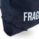 Czarna torebka z logo FRAGEMNT. Second life zrobiona z jeansów.